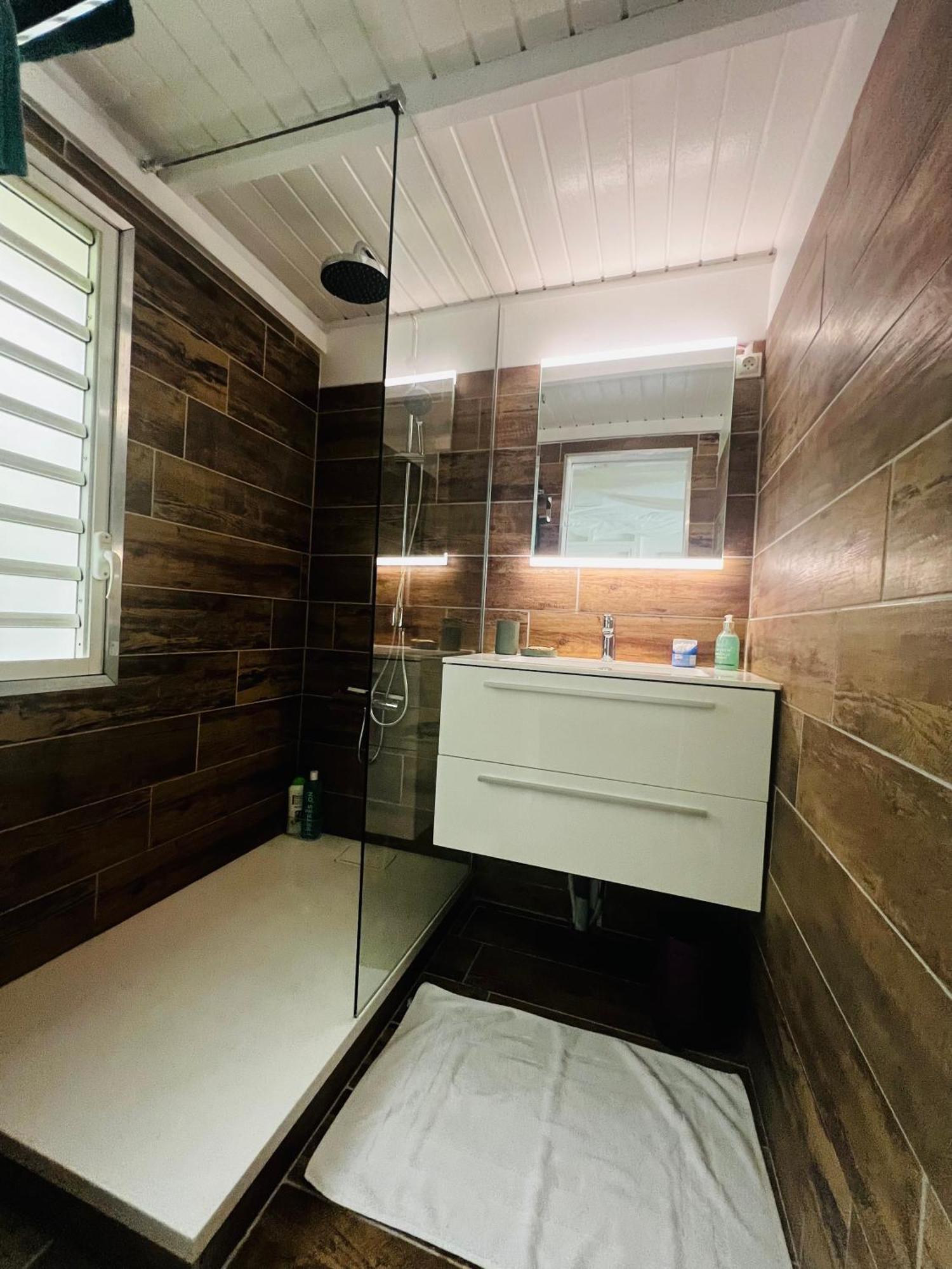Vue Mer/3Beds/Piscine/Wifi/900 Metres De La Plage Deshaies Zewnętrze zdjęcie